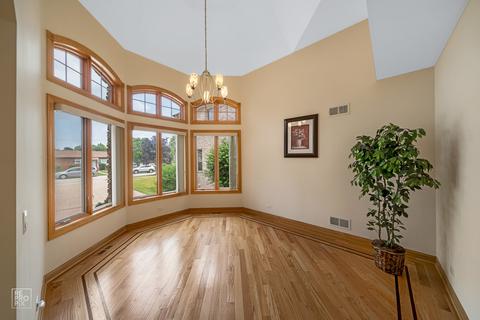 539 E Lincoln Ave, Des Plaines, IL 60018 photo 5