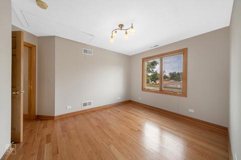 539 E Lincoln Ave, Des Plaines, IL 60018 photo 27