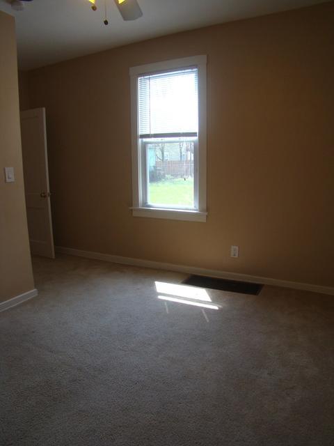 217 Seneca St, Elgin, IL 60120 photo 21