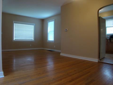 217 Seneca St, Elgin, IL 60120 photo 32