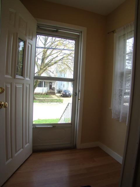 217 Seneca St, Elgin, IL 60120 photo 6