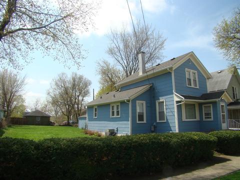 217 Seneca St, Elgin, IL 60120 photo 3