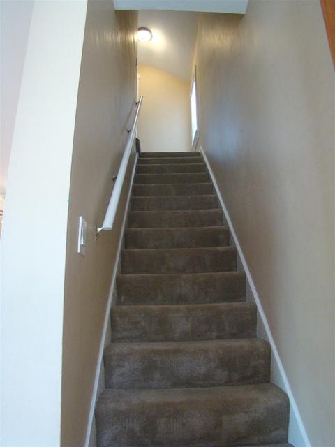 217 Seneca St, Elgin, IL 60120 photo 9