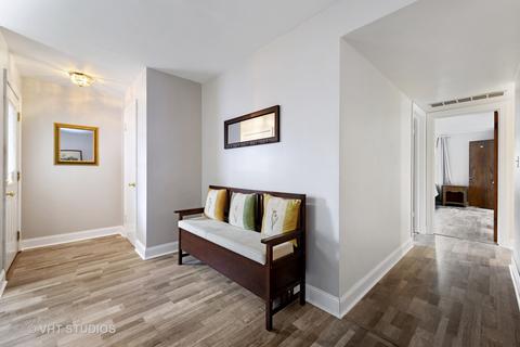 206 E Park Ave, Wheaton, IL 60189 photo 4