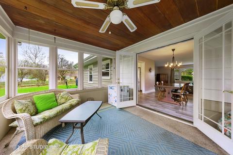 206 E Park Ave, Wheaton, IL 60189 photo 8