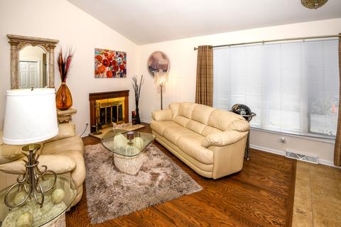 1928 Golf View Dr, Bartlett, IL 60103 photo 7