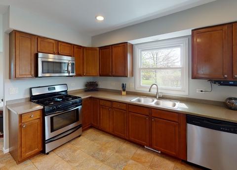 1365 Fox Chase Rd, Bartlett, IL 60103 photo 10