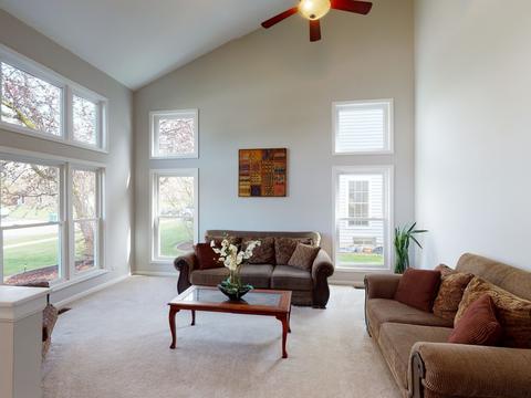 1365 Fox Chase Rd, Bartlett, IL 60103 photo 4