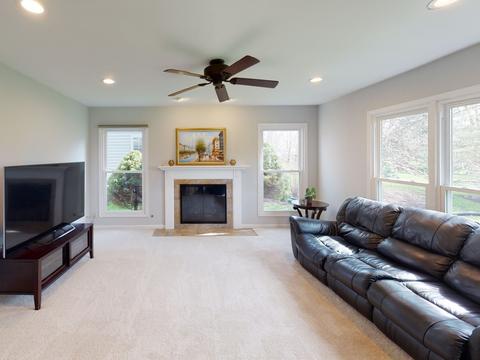 1365 Fox Chase Rd, Bartlett, IL 60103 photo 19