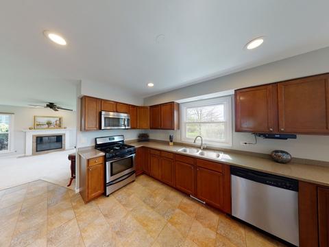 1365 Fox Chase Rd, Bartlett, IL 60103 photo 21