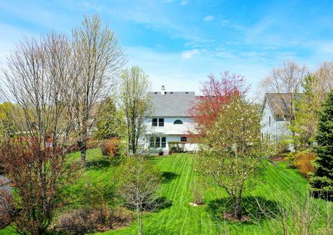 1365 Fox Chase Rd, Bartlett, IL 60103 photo 3