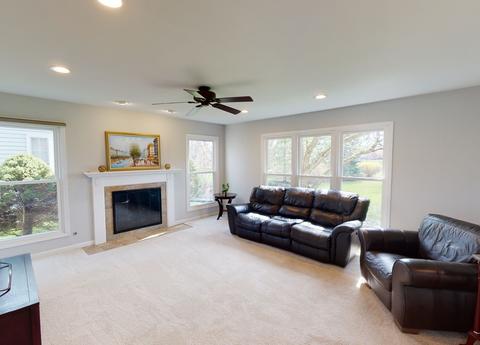 1365 Fox Chase Rd, Bartlett, IL 60103 photo 6