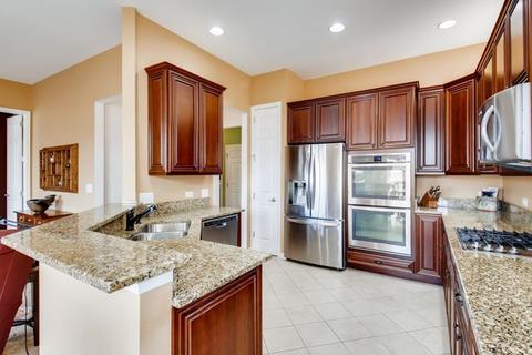 3875 Seigle Dr, Elgin, IL 60124 photo 9