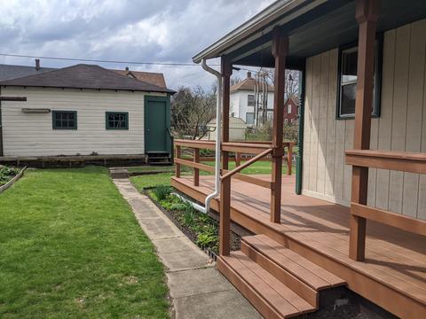 803 E Garden St, Freeport, IL 61032 photo 28