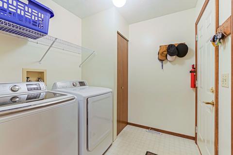 207 Carriage Hills Rd, Normal, IL 61761 photo 25