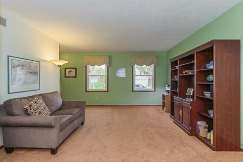 207 Carriage Hills Rd, Normal, IL 61761 photo 6
