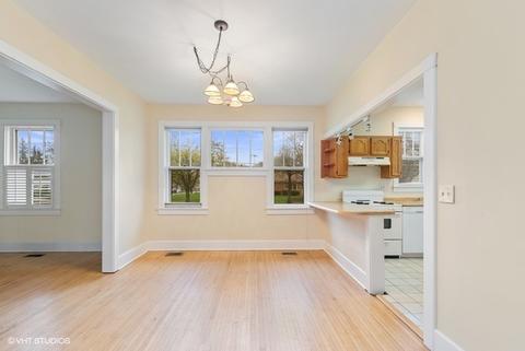 645 Algona Ave, Elgin, IL 60120 photo 5