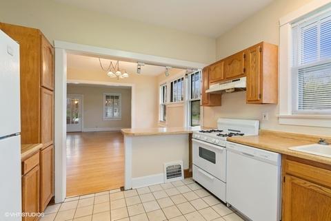 645 Algona Ave, Elgin, IL 60120 photo 7
