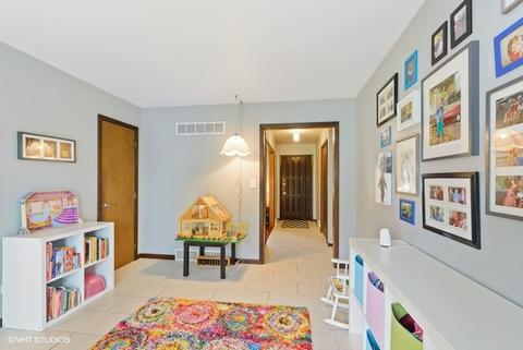 50 Devonshire Cir, Elgin, IL 60123 photo 8