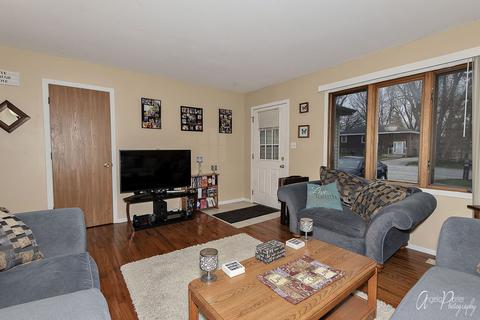 1907 Meadow Ln, Mchenry, IL 60050 photo 5