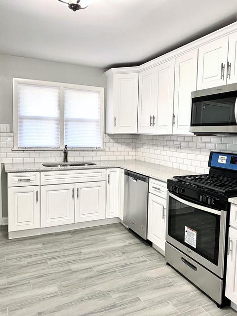 3011 Longfellow Ave, Hazel Crest, IL 60429 photo 8