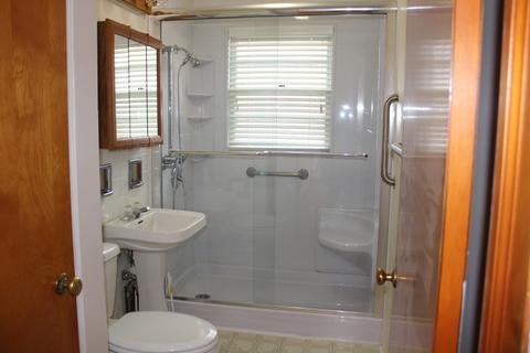522 E 2nd St, Lockport, IL 60441 photo 9