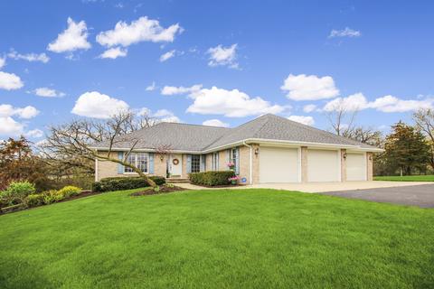 46 Cliffside Ct, Freeport, IL 61032 photo 1