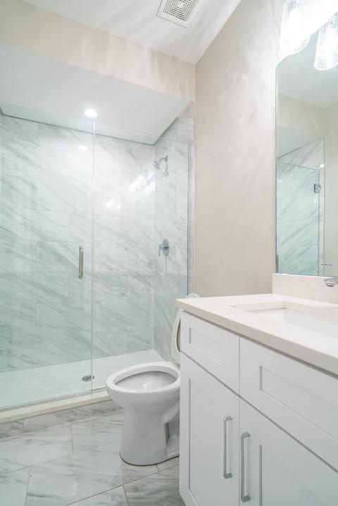 4555 S Champlain Ave, Chicago, IL 60653 photo 10