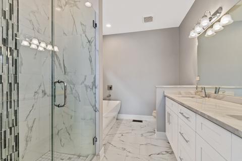 4555 S Champlain Ave, Chicago, IL 60653 photo 12