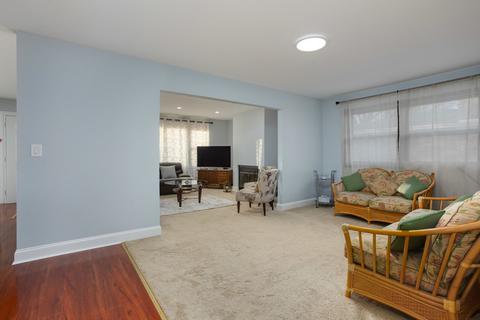 1229 Mallard Dr, Elgin, IL 60123 photo 7