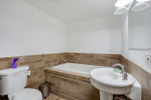 1229 Mallard Dr, Elgin, IL 60123 photo 20
