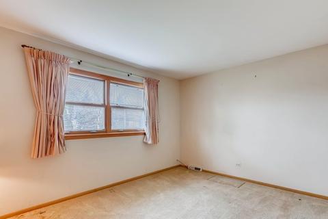 153 Ambleside Rd, Des Plaines, IL 60016 photo 16