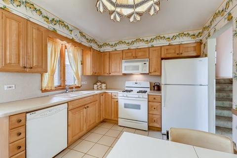 153 Ambleside Rd, Des Plaines, IL 60016 photo 11