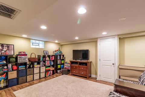 544 S 4th Ave, Des Plaines, IL 60016 photo 18