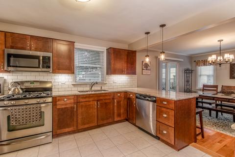 544 S 4th Ave, Des Plaines, IL 60016 photo 8