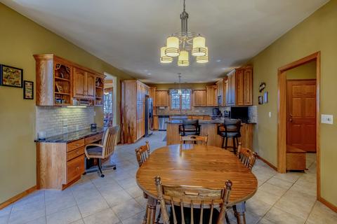 10009 E Pleasant View Rd, Davis, IL 61019 photo 9