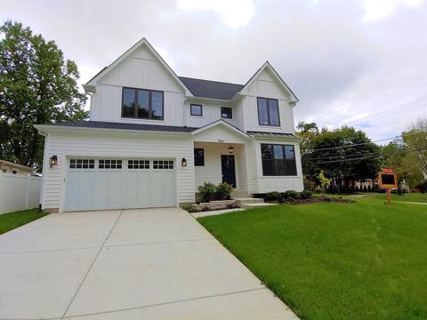 1504 Hill Ave, Wheaton, IL 60187 photo 1