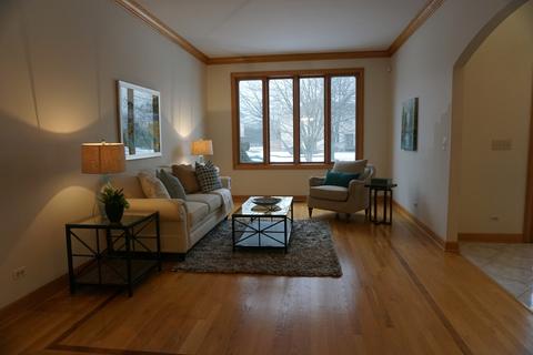 910 Carlow Dr, Des Plaines, IL 60016 photo 4