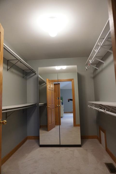 910 Carlow Dr, Des Plaines, IL 60016 photo 20