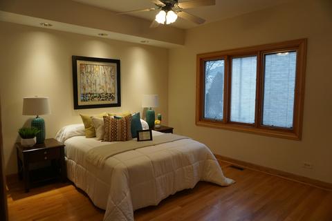 910 Carlow Dr, Des Plaines, IL 60016 photo 12