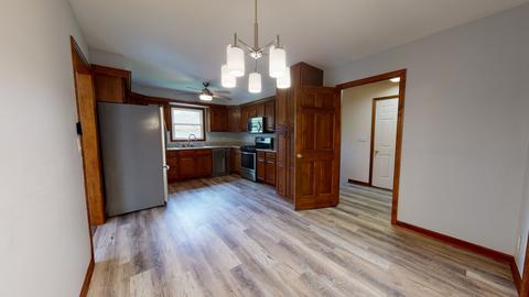 612 Maple Ave, Maple Park, IL 60151 photo 5