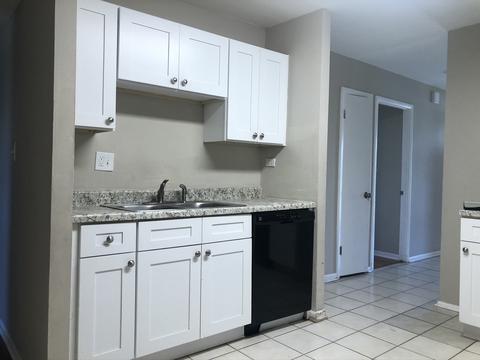 32 Cedar Dr, Wheeling, IL 60090 photo 3
