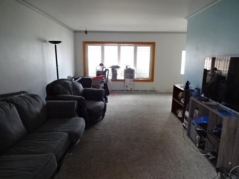 5931 W Elm Ave, Berkeley, IL 60163 photo 2