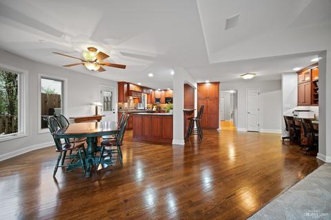 26 W107 Tomahawk Dr, Wheaton, IL 60189 photo 9