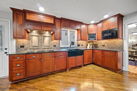26 W107 Tomahawk Dr, Wheaton, IL 60189 photo 6