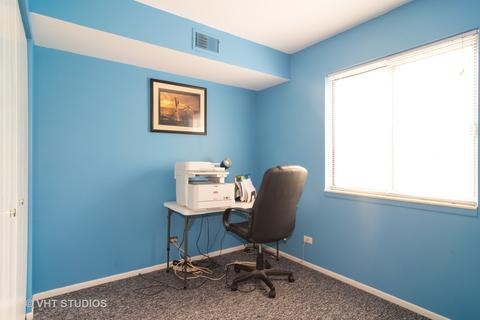 114 Pine Cir, Cary, IL 60013 photo 10