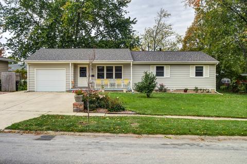 307 Mecherle Dr, Bloomington, IL 61701 photo 1