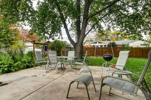 307 Mecherle Dr, Bloomington, IL 61701 photo 5