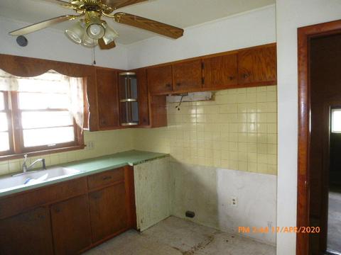 444 W Main St, Compton, IL 61318 photo 4