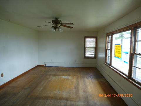 444 W Main St, Compton, IL 61318 photo 2